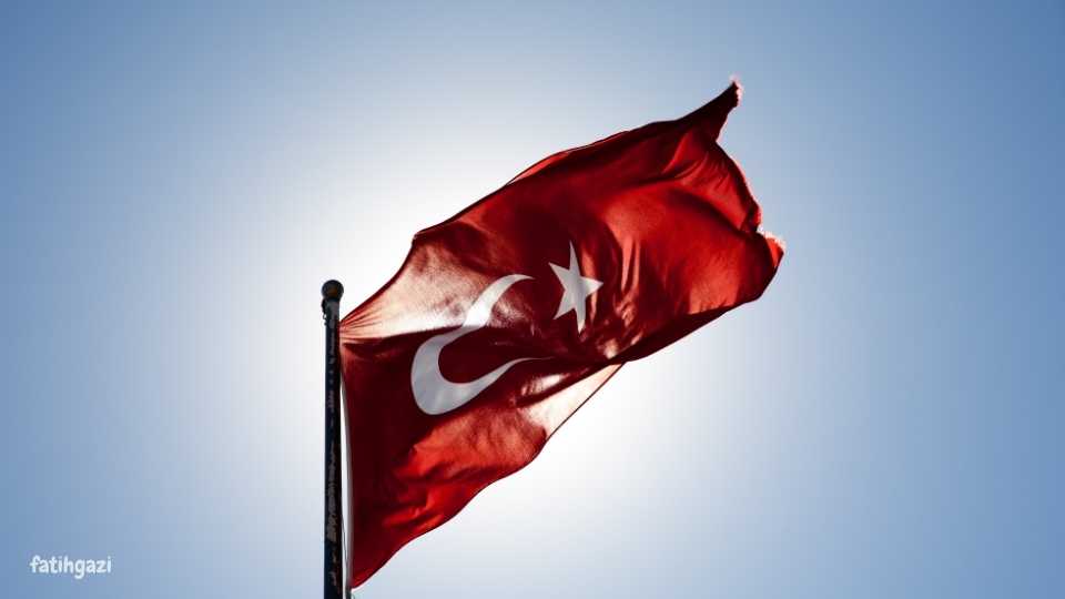 Seni Paling Populer di Turki: Kaligrafi, Ebru, dan Ubin Iznik