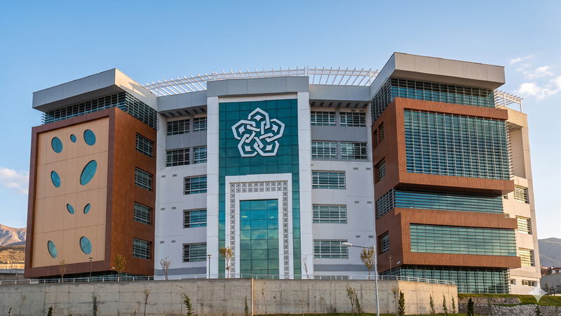 Biaya Kuliah di Necmettin Erbakan University 2025/2026