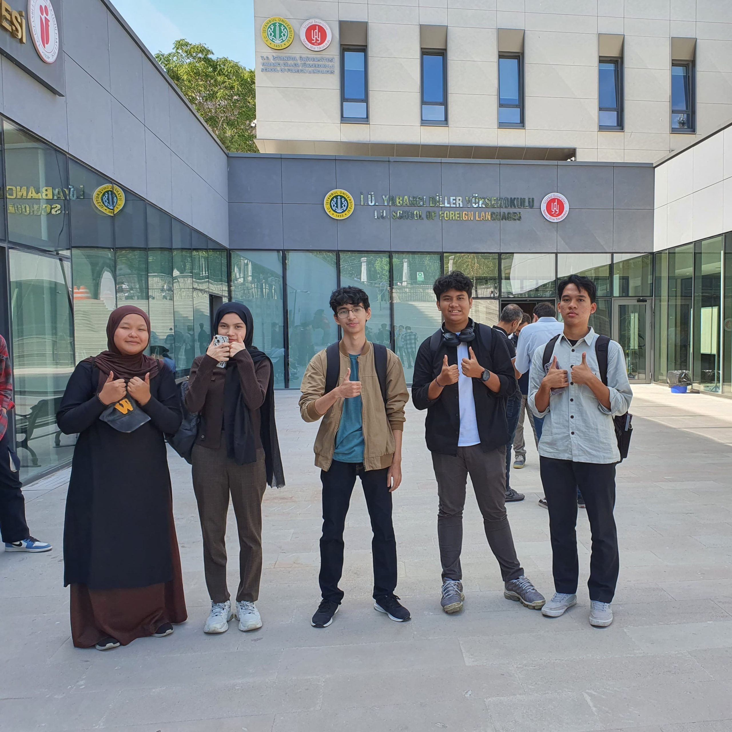 Dokumentasi keberangkatan siswa ke Turki