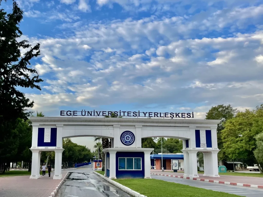 Jurusan dan Biaya Kuliah Ege University