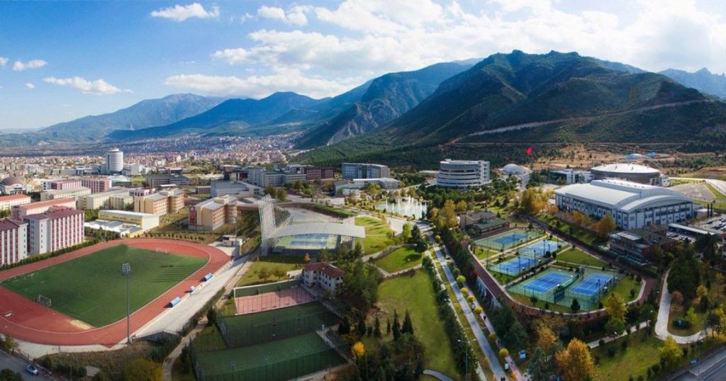 Jurusan dan Biaya Kuliah Pamukkale University