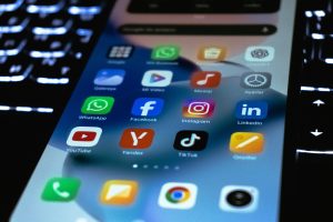 Tantangan Zaman di Era Modern: Bagaimana Menyikapinya?