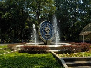 Perbedaan Universitas Negeri dan Swasta: Panduan Lengkap Sebelum Memilih
